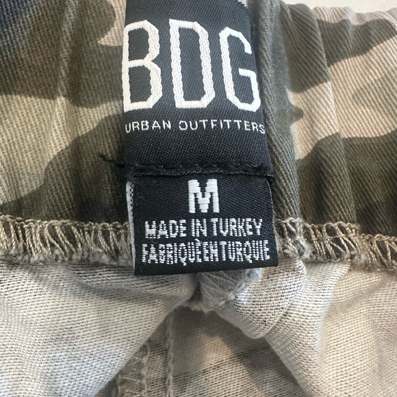 NEW Urban Outfitters BDG Camouflage Joggers-Size Medium - Picture 7 of 9